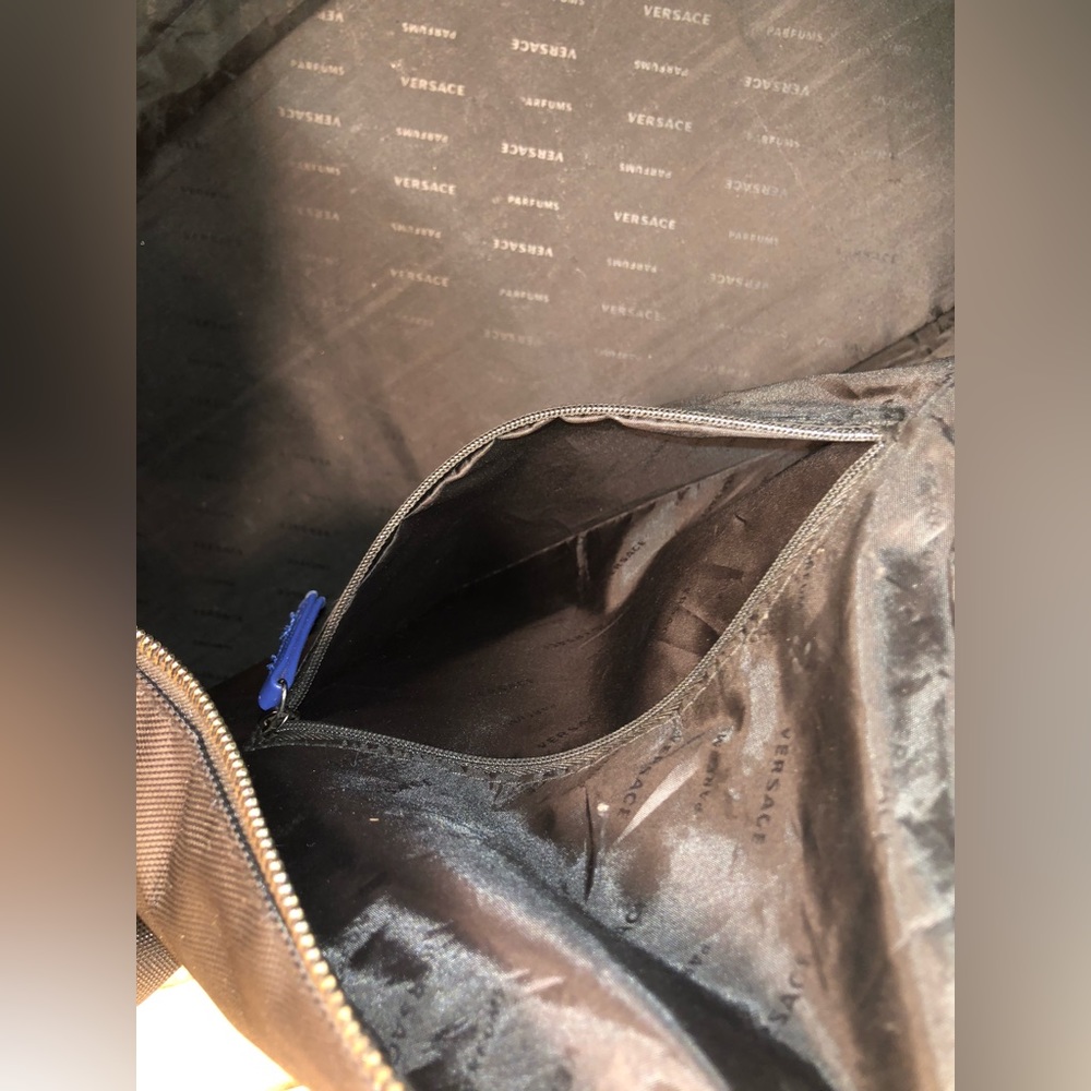 💥Moving to @the_bag_guy💥Versace Parfumes - Overnight Duffel Bag - Picture 9 of 11
